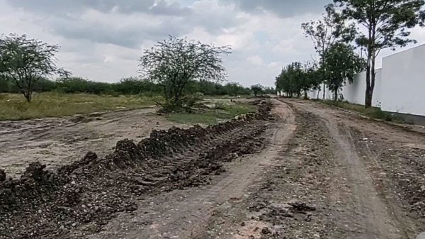 Piden mejorar camino a CECyTE Romita tras afectaciones por lluvias