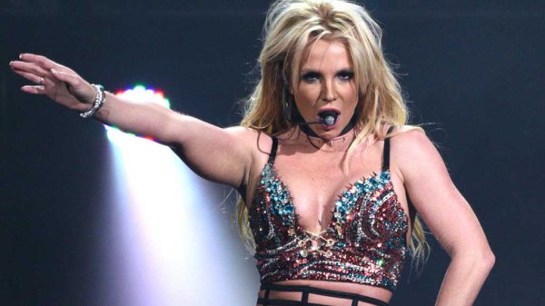 El padre de Britney Spears deja de ser su tutor; podría ser investigado