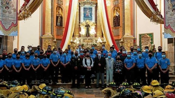 Celebran 40 años de la fundación del Cuerpo de Bomberos en Acámbaro