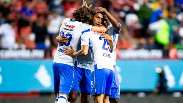 Cruz Azul regresa a la senda del triunfo al vencer a Xolos