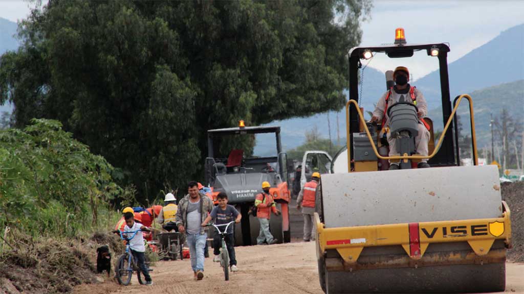 Inicia rehabilitación de camino rural en Celaya