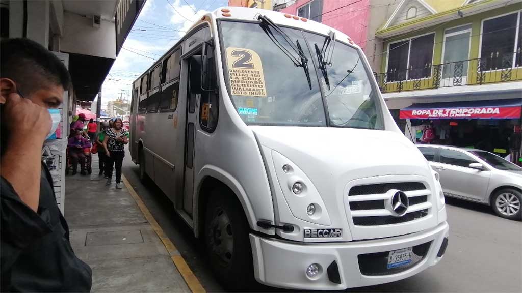 Critica regidor aumento de tarifa de transporte en Salamanca sin autorización