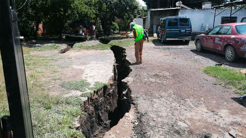 Coordinación Nacional de Protección Civil investiga grietas en La Cruz