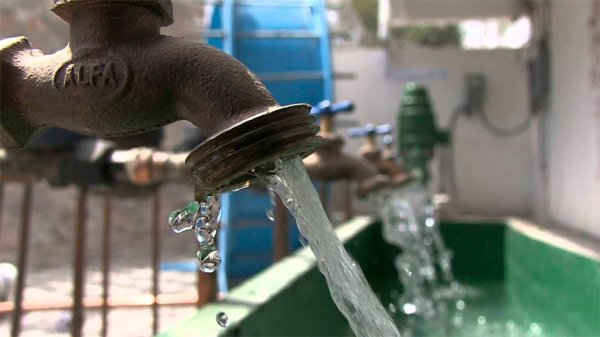 Celaya pierde hasta 20 mdp por 8 mil tomas clandestinas en red de agua