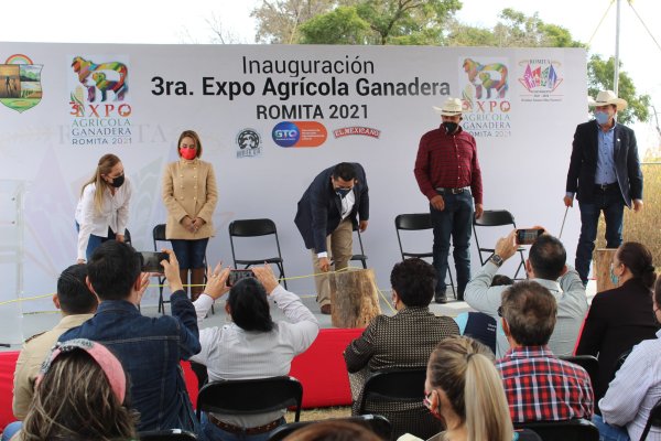 Romita reúne a ganaderos y agricultores de la región en la Expo Agrícola 2021