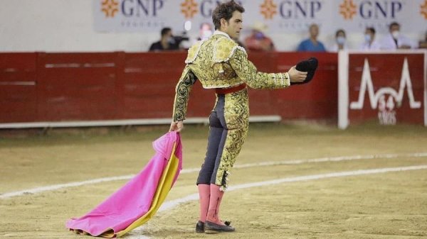 Diego Sinhue se pronuncia “a favor” de las corridas de Toros