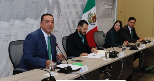 PVEM exige al PAN abrirse al debate por la diversidad y derechos reproductivos