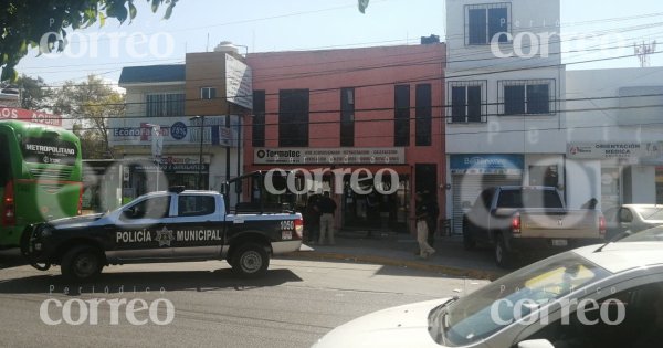 Hallan a hombre sin vida y en descomposición en domicilio de Salamanca