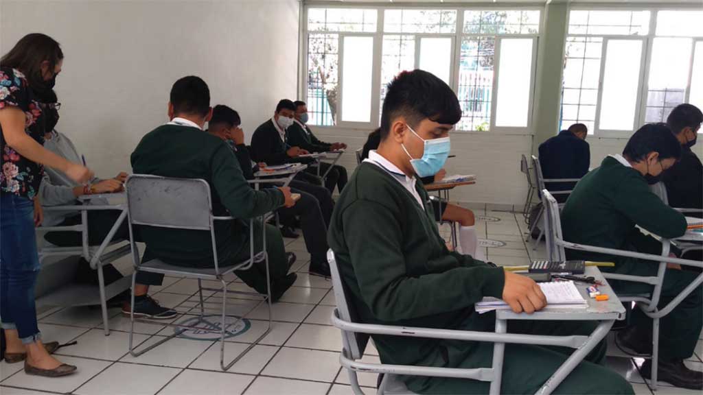 Por crisis económica, niños y adolescentes abandonan sus estudios en Guanajuato