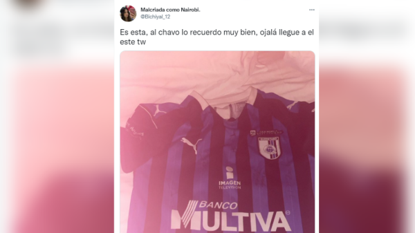 Niño regaló jersey del Querétaro a aficionada del Atlas para que huyera del estadio