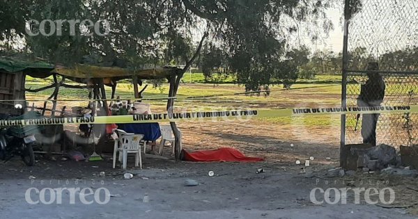 El futbol se tiñe de rojo: ahora matan a árbitro en Celaya