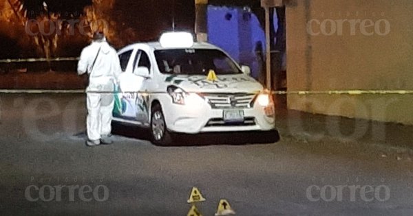 Asesinan a balazos a taxista en la Zona de Oro en Celaya