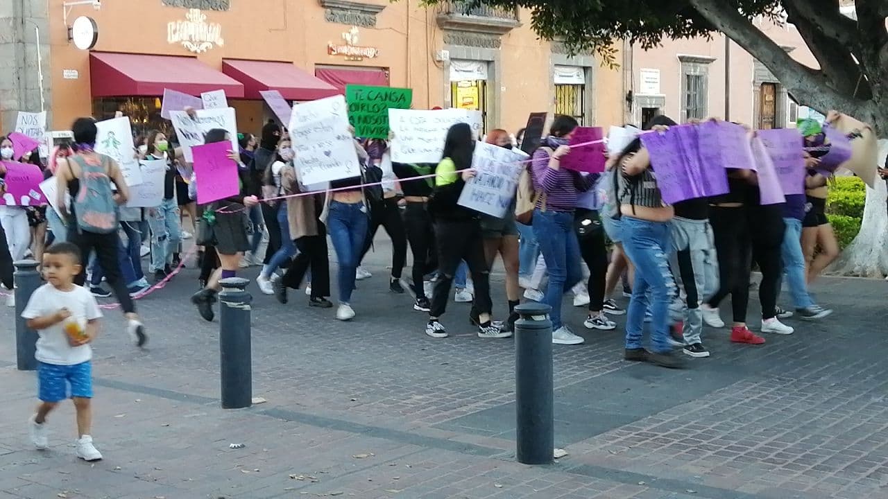 Llega marcha por el 8M en Acámbaro a la voz de “todas marchamos”