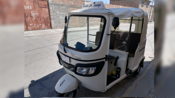 Celaya: Mototaxis cubren la necesidad de transporte público en Rincón de Tamayo