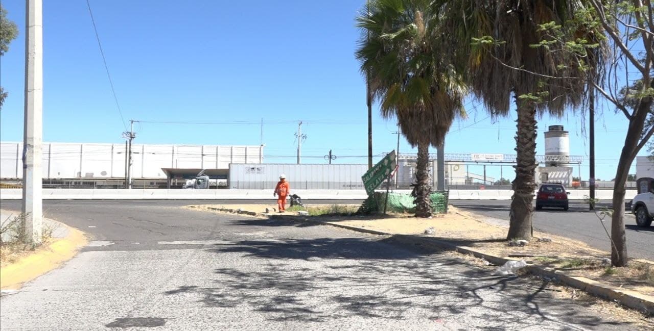 Habitantes urgen proyecto de puente vehicular para dos colonias en Salamanca