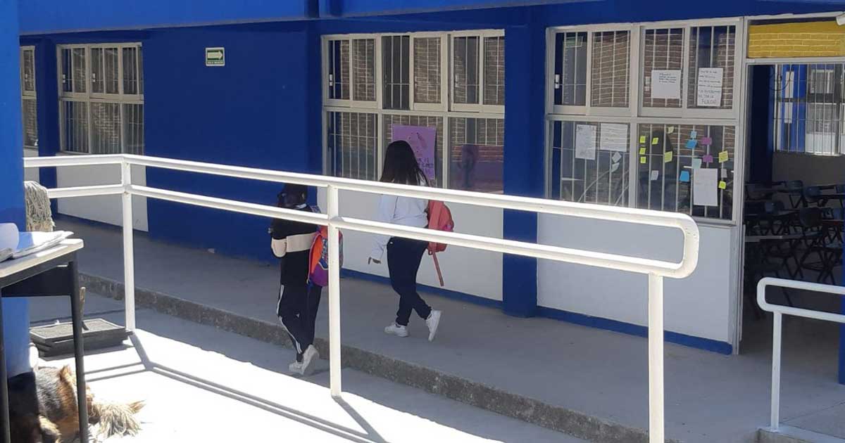 Miradas lascivas y contacto inusual denuncian alumnas del CEB 8/3 sobre acoso