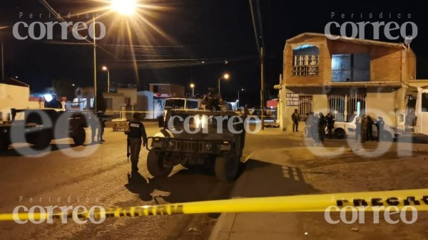 Ataque armado en Urbi Villa del Rey deja una mujer muerta y un herido