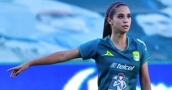 Jugadora del León, Nailea Vidrio, denuncia acoso en partido de Concachampions