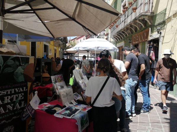 Festival ‘Arte Sanal’ conquista el centro de Guanajuato capital