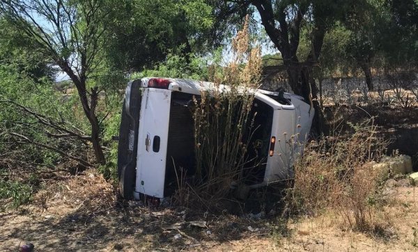 Abasolo: Justo en su cumpleaños joven muere en accidente carretero