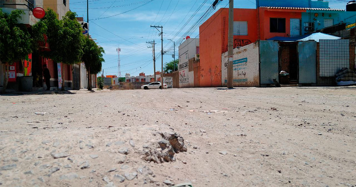 Vecinos de La Curva en Silao alzan la voz por abandono en que se encuentran