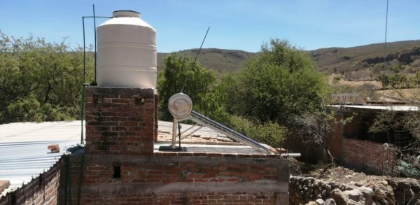 Sufren ‘por unas gotas’ ante la escasez de agua en comunidades de Apaseo el Alto