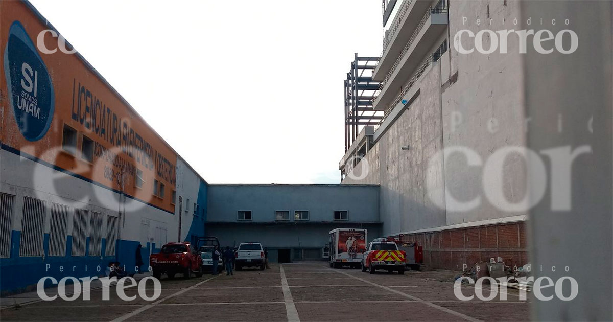 Trabajador cae de centro comercial en construcción y muere en León