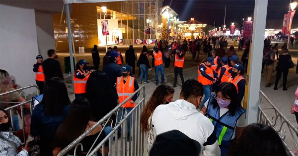 Policías de Irapuato sí recibirán pago por vigilar Feria de las Fresas… cuando acabe