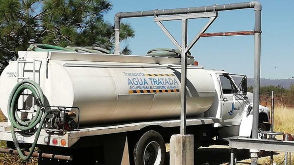 Escasez de agua en Victoria se debería a que empleados venden las pipas a particulares