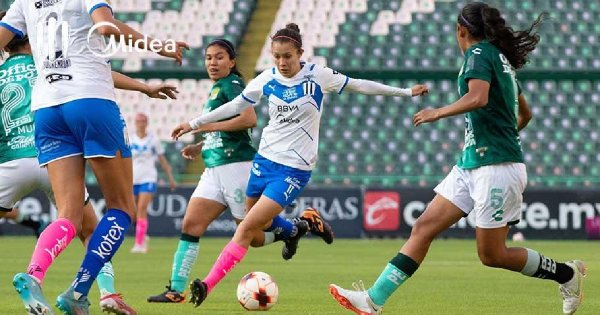 León Femenil cae goleado por 1-6 frente a Rayadas en el Nou Camp