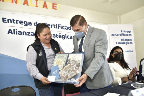 Celebra INAEBA su 17 aniversario; entrega certificados escolares en Irapuato