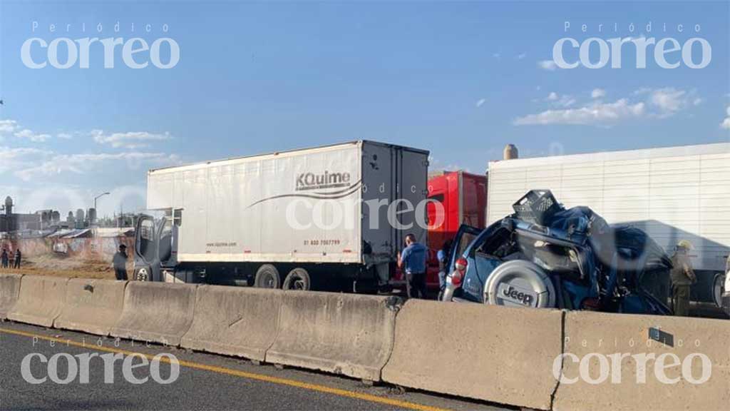 Aparatoso choque en carretera de León deja a un conductor sin vida