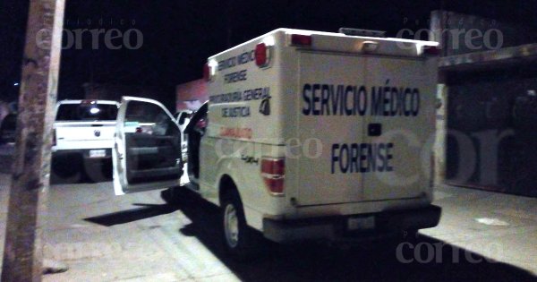 Hombre muere apuñalado durante riña en Silao