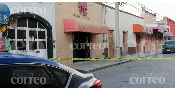 Ataque armado deja una mujer herida en pleno centro de San José Iturbide