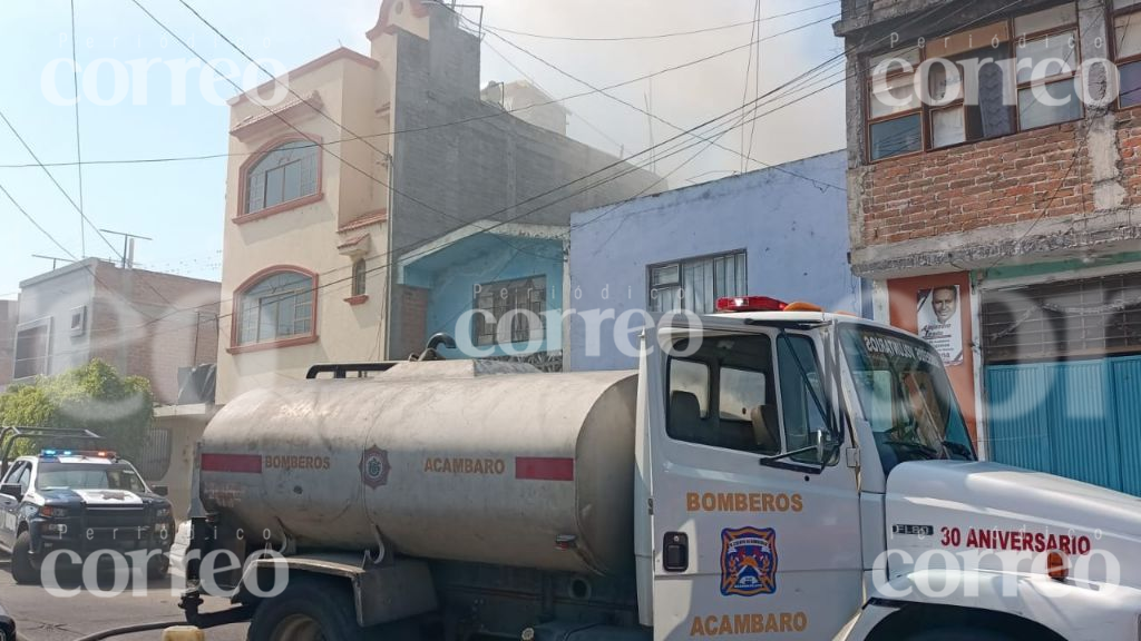 Se incendia casa abandonada en zona centro de Acámbaro