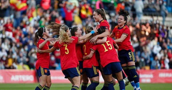 Histórico: seleccionadas españolas ganarán el mismo salario que el equipo varonil