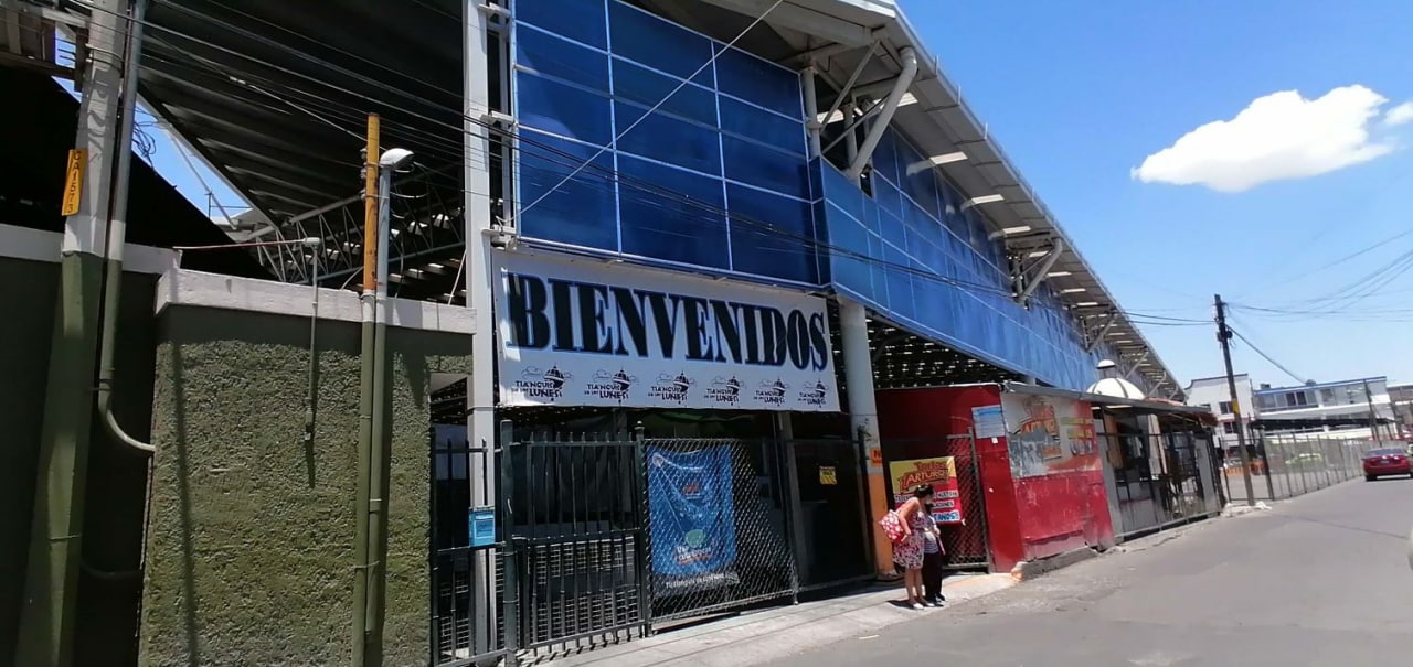 Por violencia, comerciantes del ‘Tianguis de los Lunes’ en Celaya abandonan sus puestos