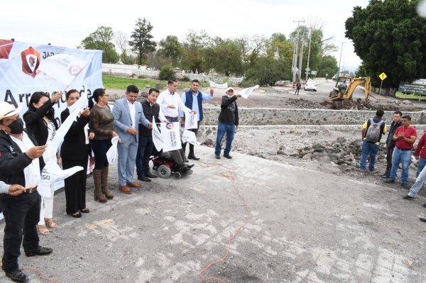 Retoman construcción de puente de Mogote del Gallo en Jaral del Progreso