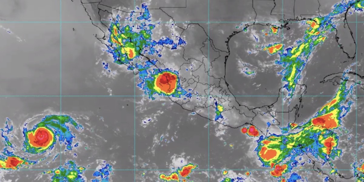 Huracán Darby se intensifica a categoría 3, pero no afectará a México