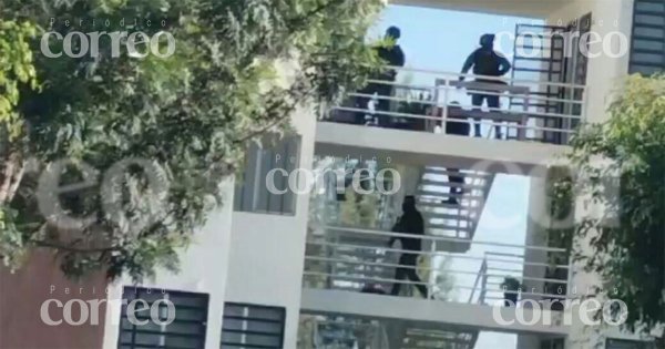 Policías persiguen a ladrón en Los Olivos de Celaya; logran detenerlo