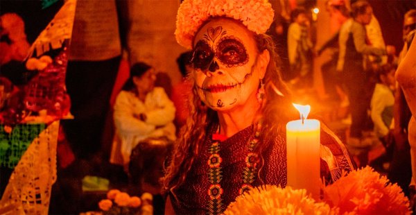  En unidad celebran ‘Día De Muertos’ en San Miguel de Allende