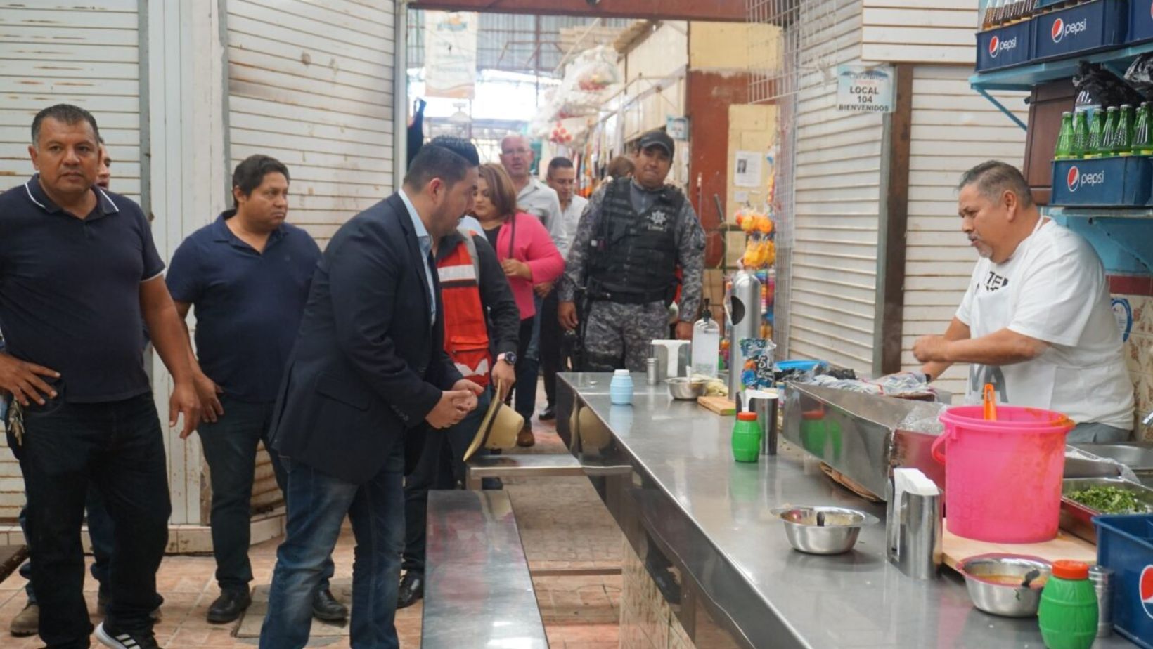 Remodelan Mercado Miguel Hidalgo en Cuerámaro con apoyo de comerciantes locales