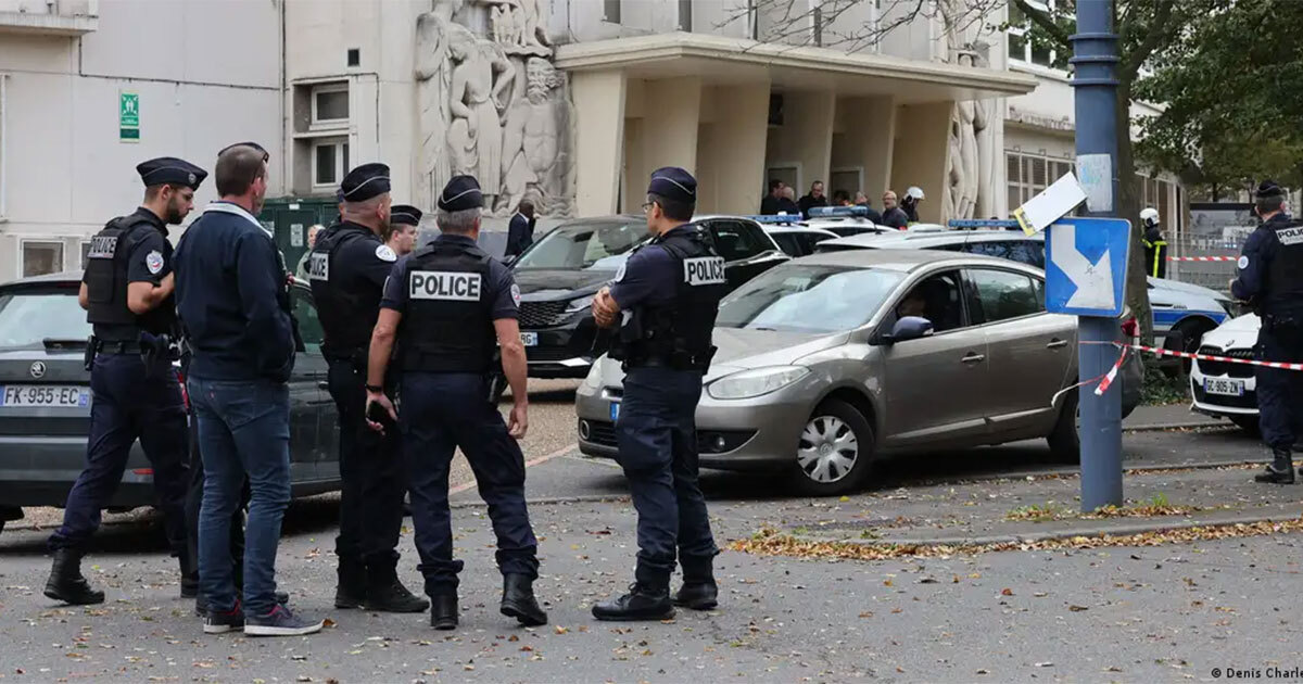 Alerta en Francia: amenaza de bomba obliga a evacuar escuela donde un profesor fue asesinado