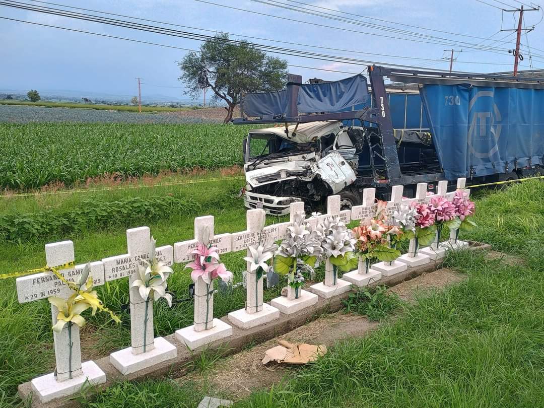 ¿Circulas por esta carretera de Pénjamo? Cuidado, podrías sufrir un accidente 