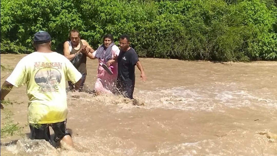 Comunidades de Xichú urgen puente en Río Laja; a menudo los deja incomunicados