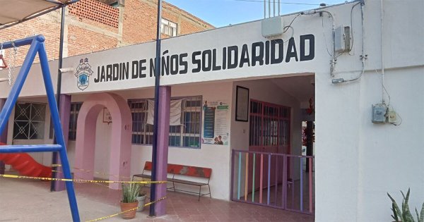 Padres asumen limpieza de preescolar en Silao ante falta de intendente: ‘la SEG tiene recursos’ 