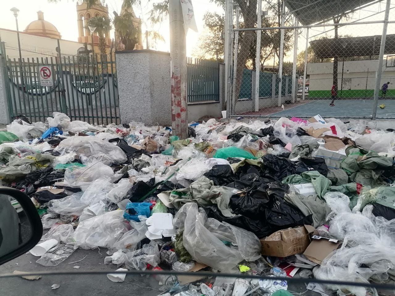 Falta de camiones recolectores agrava problemas de basura en Celaya