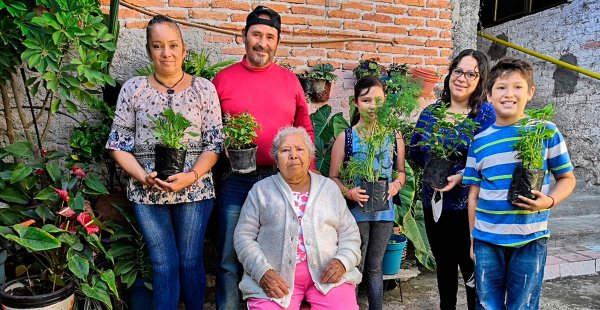 Reconoce Instituto de la Cultura a curandera como ‘Tesoro Humano Vivo’