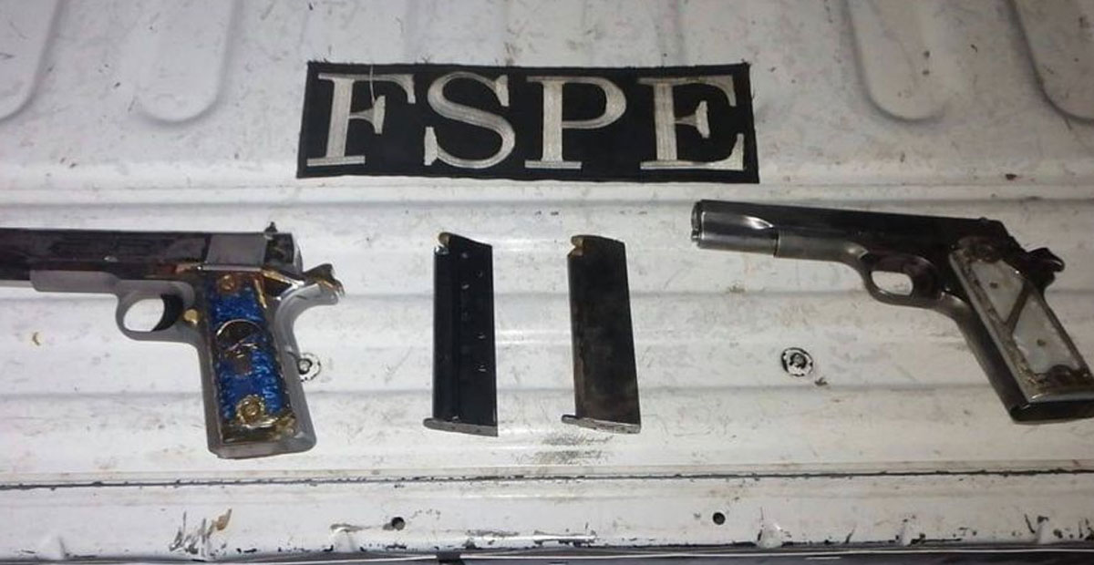 FSPE capturan a dos sujetos armados en Celaya; aseguran dos armas de fuego, cinco cartuchos y un vehículo con reporte de robo