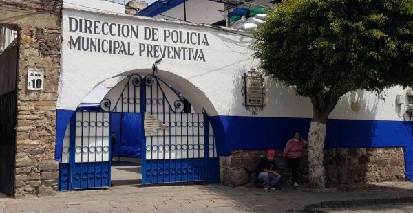 Arrestan a joven capitalino por trifulca en bar